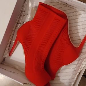 NWT Red ALDO open toe 4 inch SEXY heal shoes